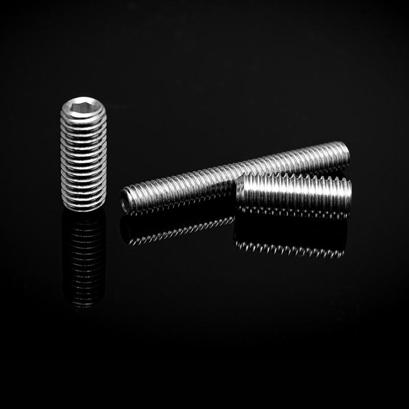 DIN 913 Insexskruvar i rostfritt stål med platt spets