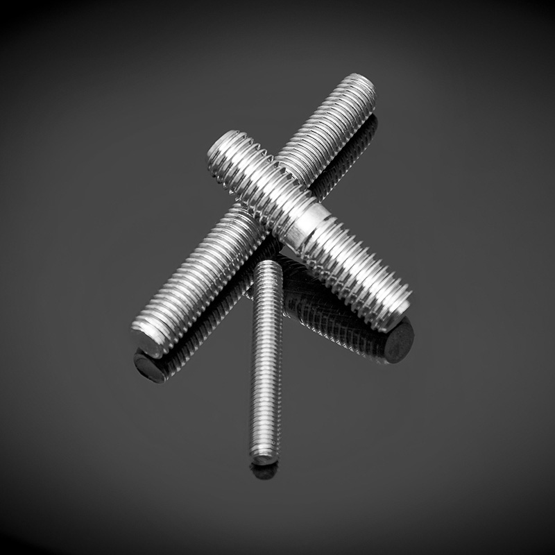 DIN 835 rostfritt stål med dubbelände