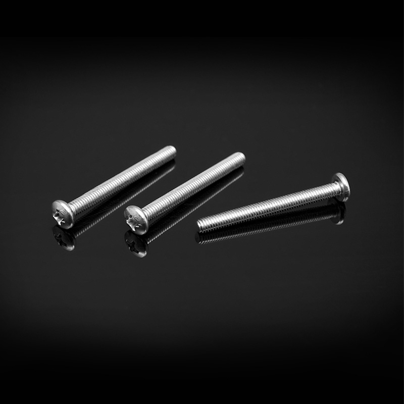 GB818 Rostfritt stål Cross Pan Head Skruv GB818 Rostfritt stål Cross Pan Head Skruv